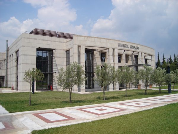 Kako do stipendije na American College of Thessaloniki?